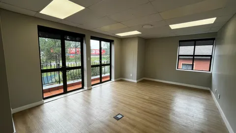 WhatsApp Image 2025-11-24 at 13.34.00.